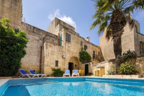 Dar tas-Soru Farmhouse with Private Pool